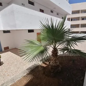  Apartment In Parque Cattleya, Playa De Americas